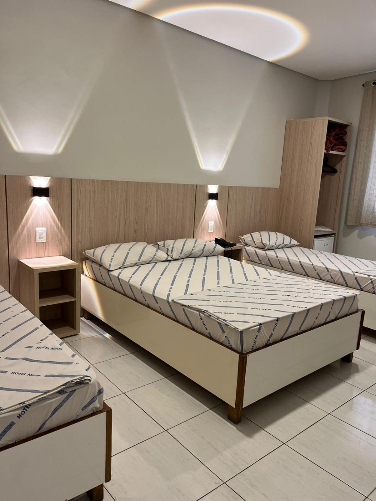 Hotel Neon - Proximo A 25 De Marco, Bom Retiro E Bras, A 2Min Do Mirante Sampa Sky E Pista De Skate Anhangabau Sao Paulo Dış mekan fotoğraf