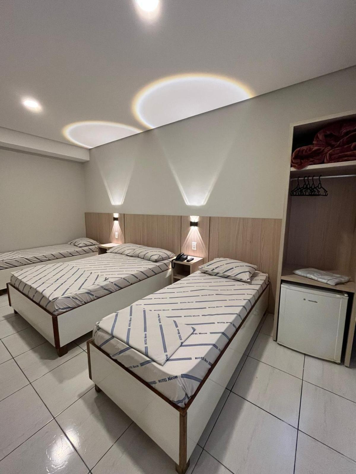 Hotel Neon - Proximo A 25 De Marco, Bom Retiro E Bras, A 2Min Do Mirante Sampa Sky E Pista De Skate Anhangabau Sao Paulo Dış mekan fotoğraf