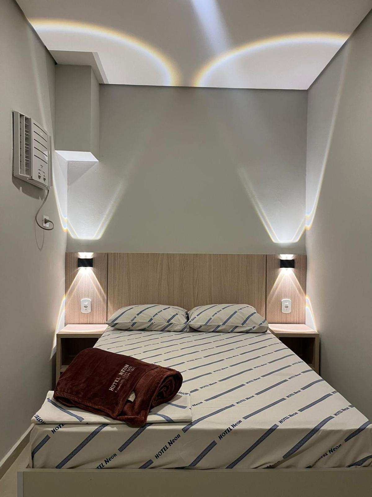 Hotel Neon - Proximo A 25 De Marco, Bom Retiro E Bras, A 2Min Do Mirante Sampa Sky E Pista De Skate Anhangabau Sao Paulo Dış mekan fotoğraf