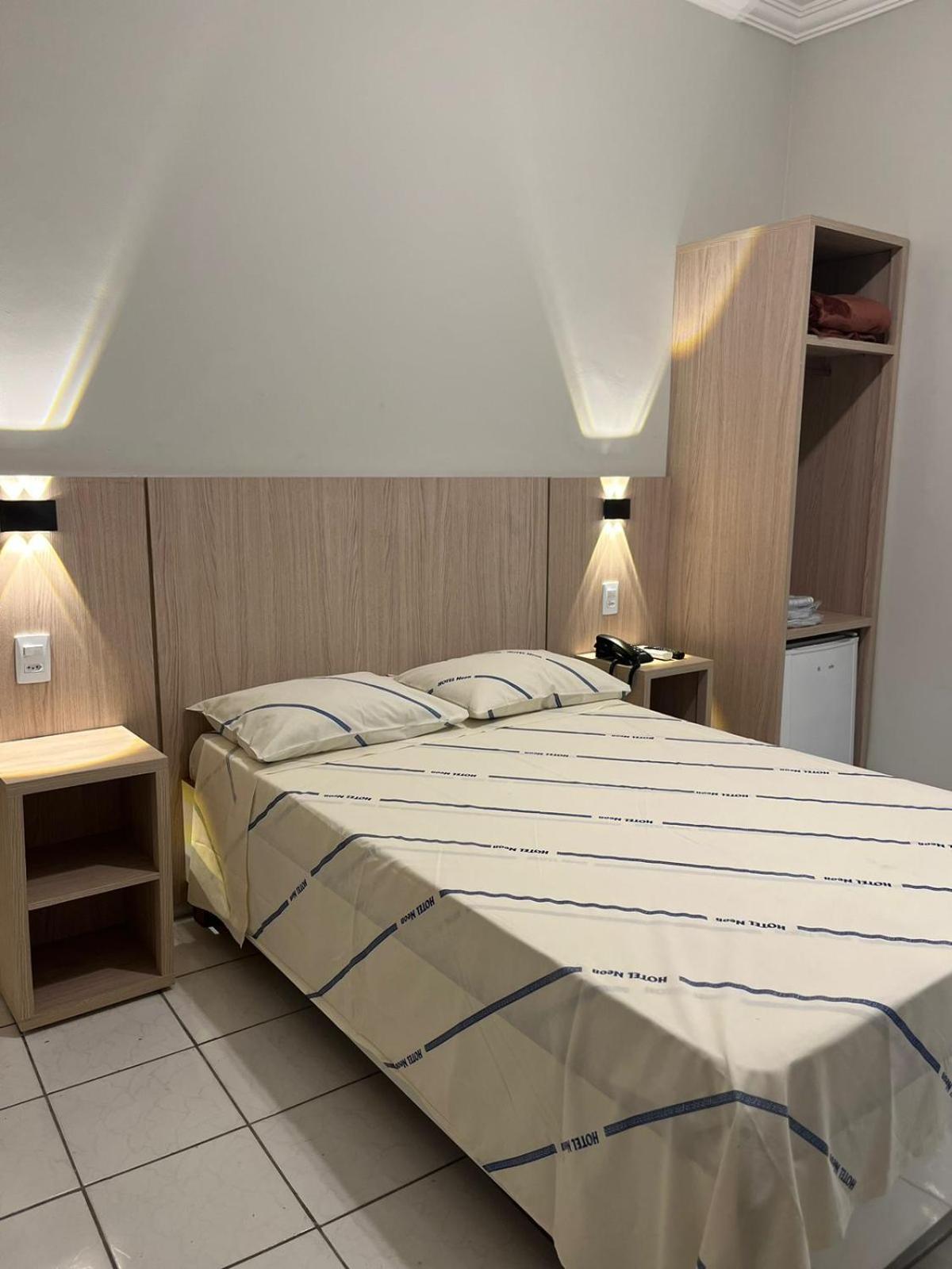 Hotel Neon - Proximo A 25 De Marco, Bom Retiro E Bras, A 2Min Do Mirante Sampa Sky E Pista De Skate Anhangabau Sao Paulo Dış mekan fotoğraf